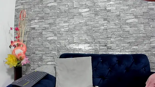 LizzRouse online show from February 2025 06:01:02 PM