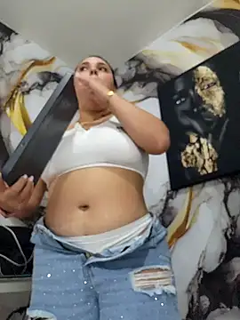 LizzRouse online show from October 2025 10:28:02 PM