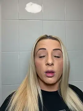 Strongqueen online show from November 2025 06:50:02 PM