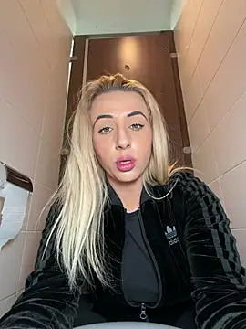 Strongqueen online show from March 2026 11:48:02 AM