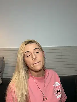 Strongqueen online show from May 2026 10:37:01 PM