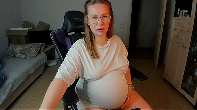stella vestal online show from May 2026 11:15:02 AM