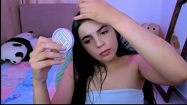  elenna online show from November 2025 07:58:02 PM