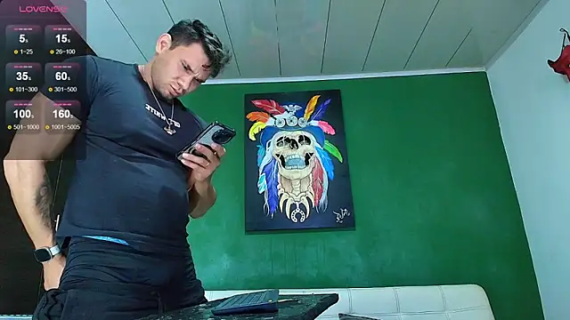 Snapshot of GendersonFit chatting on February 2026 08:51:01 PM GendersonFit online show from February 2026 08:51:01 PM