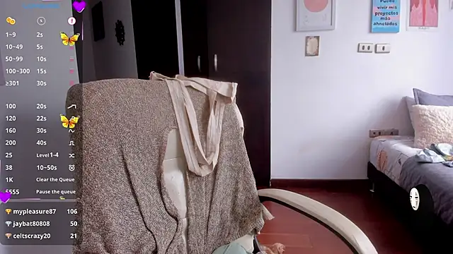 linda giggle online show from December 2024 04:34:01 PM