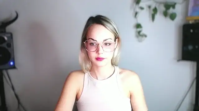 Snapshot of LexiexPlay chatting on February 2025 09:52:02 PM LexiexPlay online show from February 2025 09:52:02 PM