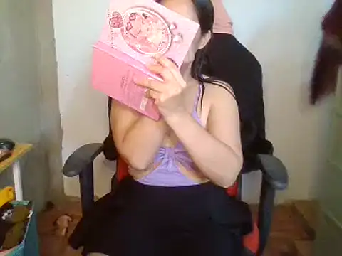 Snapshot of SweetAsian_Jojo69 chatting on March 2025 06:43:02 AM SweetAsian Jojo69 online show from March 2025 06:43:02 AM