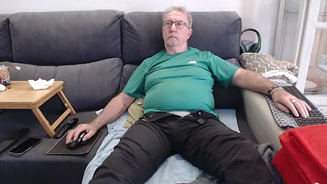 Snapshot of Nudelschwanz chatting on March 2026 11:37:01 AM Nudelschwanz online show from March 2026 11:37:01 AM