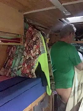 Snapshot of Nudelschwanz chatting on March 2026 06:50:01 AM Nudelschwanz online show from March 2026 06:50:01 AM