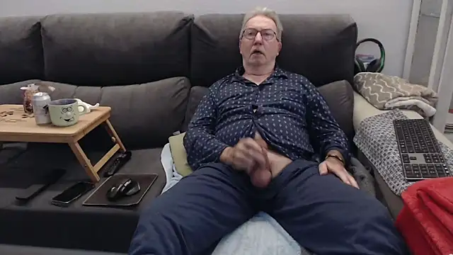 Snapshot of Nudelschwanz chatting on March 2026 07:24:02 AM Nudelschwanz online show from March 2026 07:24:02 AM