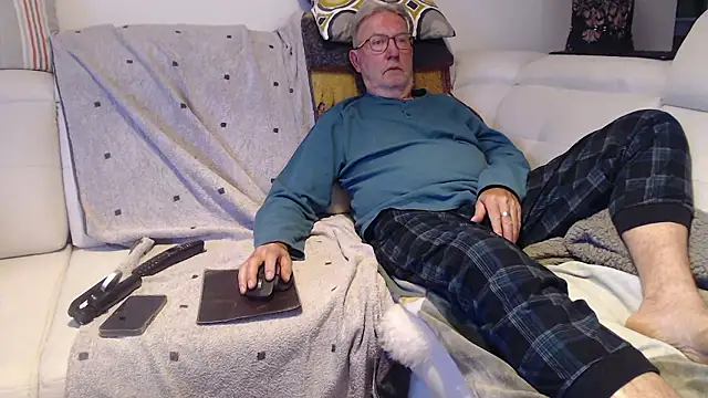 Nudelschwanz online show from May 2026 05:32:01 PM