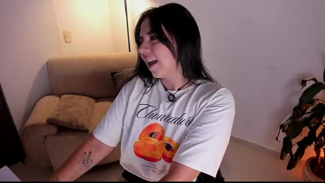 Amber  Davis online show from March 2026 01:10:01 AM