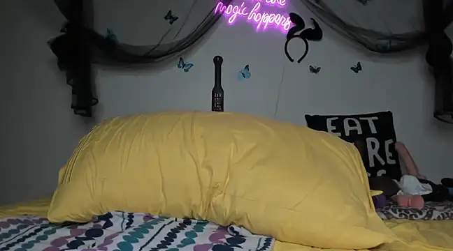 ThickAssRena online show from February 2025 01:15:02 AM