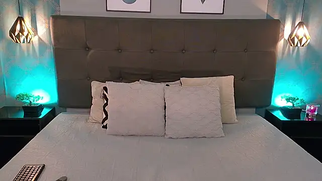 Madisonsmiith online show from March 2025 10:04:02 PM