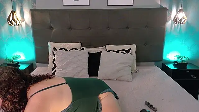 Madisonsmiith online show from October 2025 09:04:02 PM