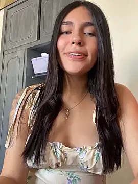 Snapshot of DaphneUwu chatting on January 2025 02:14:01 PM DaphneUwu online show from January 2025 02:14:01 PM