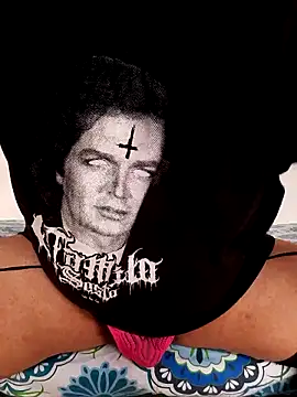 cosmicwind online show from February 2026 06:05:01 PM