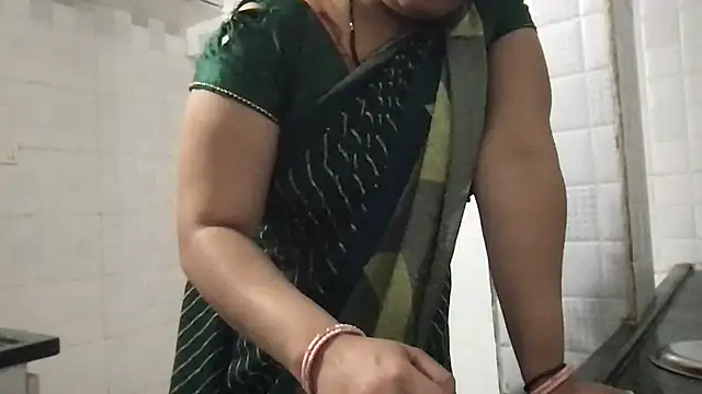 Riyasingh9 online show from February 2025 12:17:01 PM