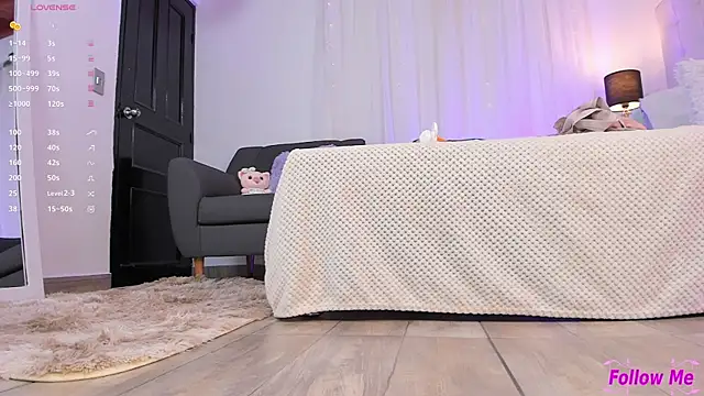 tatikiss  online show from January 2025 12:49:02 PM