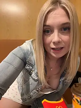 CherryAuroraa online show from January 2025 09:26:02 PM