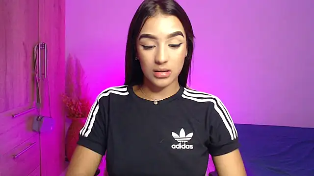 Snapshot of GiltRosebush chatting on January 2025 11:08:01 PM GiltRosebush online show from January 2025 11:08:01 PM