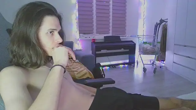 CandyChell online show from February 2025 08:42:02 PM