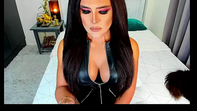 MissNaughtyTyra online show from April 2026 01:18:01 AM