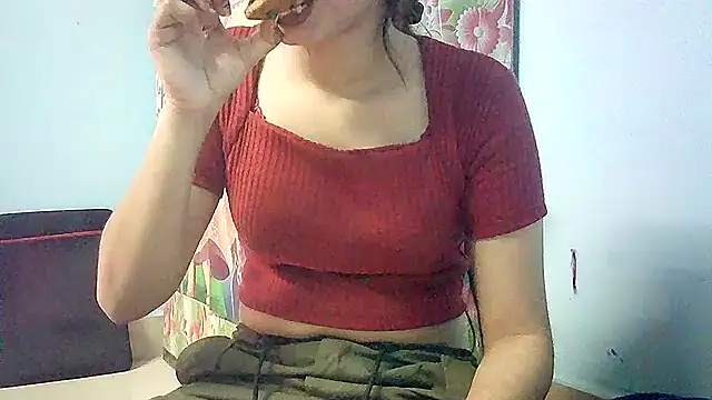 Snapshot of lovelydesi21 chatting on February 2025 04:56:02 PM lovelydesi21 online show from February 2025 04:56:02 PM