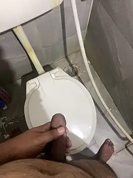 Snapshot of Rahuldhe22 chatting on January 2025 10:20:02 PM Rahuldhe22 online show from January 2025 10:20:02 PM