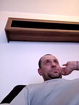 Snapshot of Roman0798 chatting on December 2024 05:57:02 AM Roman0798 online show from December 2024 05:57:02 AM