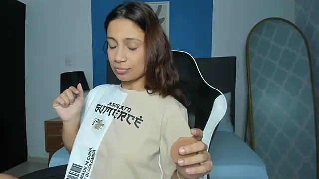 cora 22 online show from October 2025 12:57:02 PM