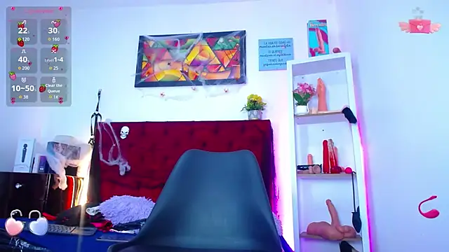 louise nails online show from November 2025 04:18:02 PM