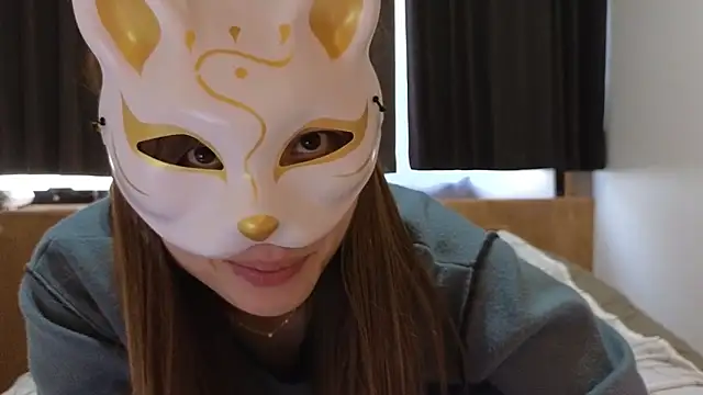 LuuLee0804 online show from February 2025 12:20:02 AM