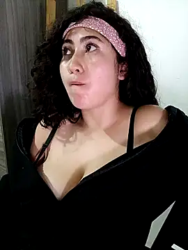 Snapshot of francesca_baker1007 chatting on February 2025 09:45:02 PM francesca baker1007 online show from February 2025 09:45:02 PM