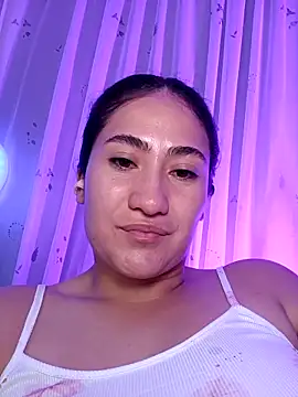 Snapshot of francesca_baker1007 chatting on February 2025 03:08:02 AM francesca baker1007 online show from February 2025 03:08:02 AM