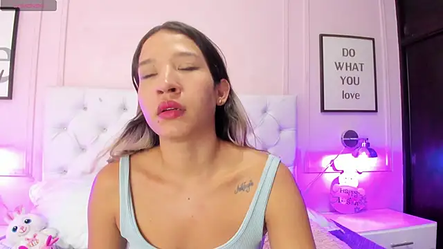 Snapshot of Sexy_Perverted_ chatting on December 2024 09:26:02 PM Sexy Perverted online show from December 2024 09:26:02 PM