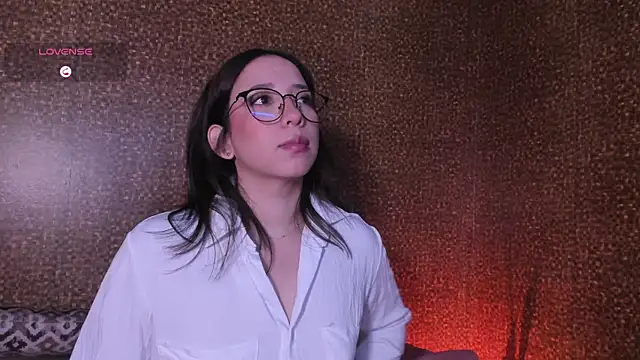 Apartment28 online show from May 2026 02:07:02 AM