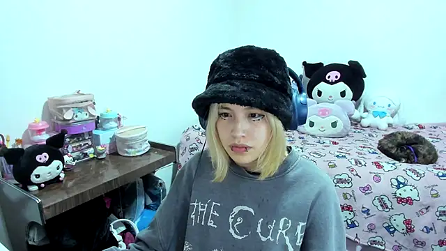 Akane-Mou online show from September 2025 07:08:02 AM