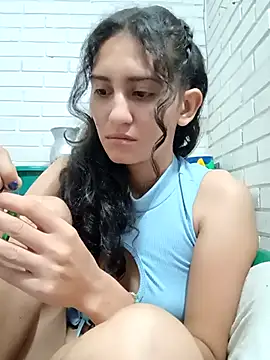 Snapshot of valeriaswang_Lucas chatting on December 2025 10:20:02 AM valeriaswang Lucas online show from December 2025 10:20:02 AM