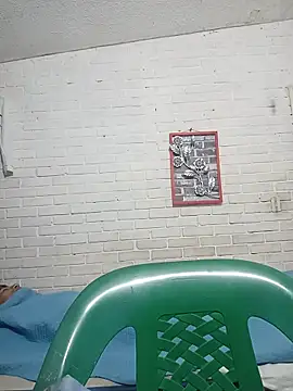 Snapshot of valeriaswang_Lucas chatting on January 2026 11:23:02 AM valeriaswang Lucas online show from January 2026 11:23:02 AM