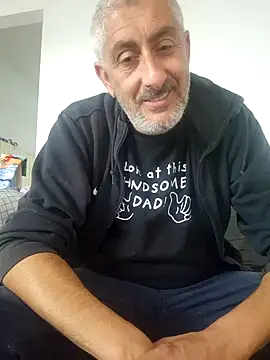 cuci45 online show from September 2025 03:16:01 PM