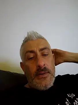 cuci45 online show from November 2025 03:16:02 AM