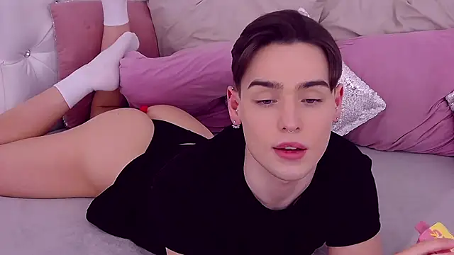 RobbyCharming online show from January 2025 01:54:01 AM