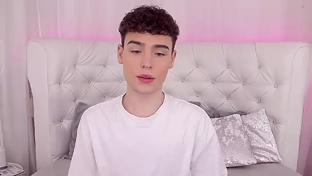 RobbyCharming online show from September 2025 03:50:01 AM