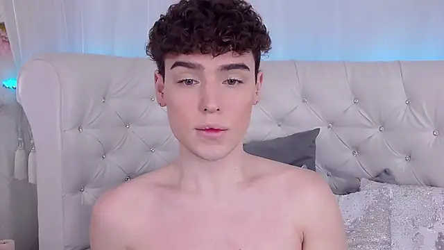 RobbyCharming online show from November 2025 03:39:02 AM