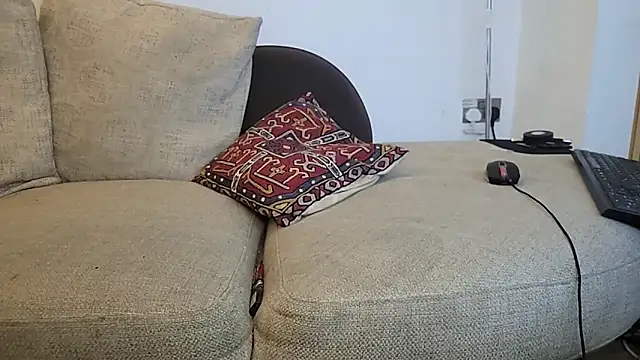 Snapshot of uk-bobbie-uk chatting on October 2025 06:25:02 AM uk-bobbie-uk online show from October 2025 06:25:02 AM