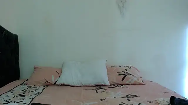 Snapshot of gooddes303salome chatting on November 2025 09:58:01 PM gooddes303salome online show from November 2025 09:58:01 PM