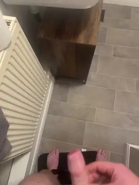 Averagematt1991 online show from December 2025 09:45:01 PM