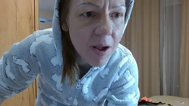 Snapshot of Popppka chatting on January 2025 08:54:01 PM Popppka online show from January 2025 08:54:01 PM