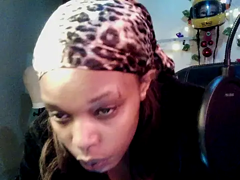 Snapshot of Anaconda2350 chatting on April 2026 10:29:01 PM Anaconda2350 online show from April 2026 10:29:01 PM